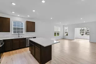 14905 S McCarthy Circle, Plainfield, IL 60544 - Photo 6