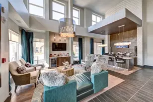 690 E Algonquin Rd, Schaumburg, IL 60173 - Photo 10