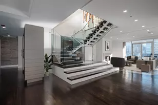 270 E Pearson St, Chicago, IL 60611 - Photo 2