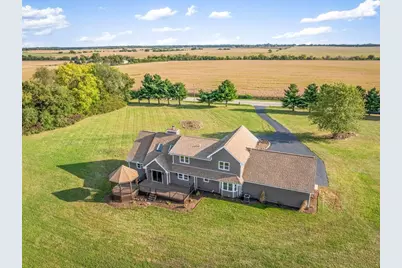 9281 Auburn Road, Winnebago, IL 61088 - Photo 52