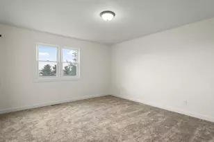 9281 Auburn Rd, Winnebago, IL 61088 - Photo 34