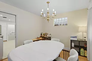 8728 Trumbull Ave, Skokie, IL 60076 - Photo 6