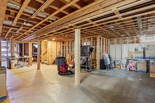 8728 Trumbull Ave, Skokie, IL 60076 - Photo 14