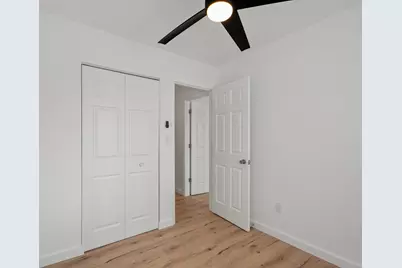 220 N Ashbury Avenue, Bolingbrook, IL 60440 - Photo 8