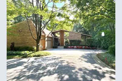 990 Sheridan Road, Highland Park, IL 60035 - Photo 2