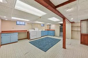 240 N Willow Rd, Elmhurst, IL 60126 - Photo 30