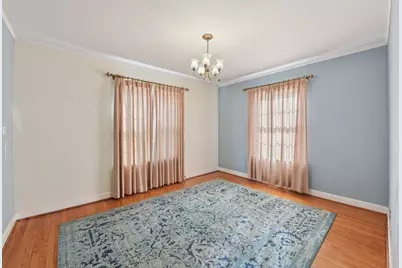 240 N Willow Road, Elmhurst, IL 60126 - Photo 6