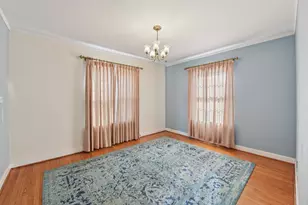 240 N Willow Rd, Elmhurst, IL 60126 - Photo 6