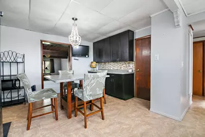 201 E Vanderkarr Road, Saint Anne, IL 60964 - Photo 6
