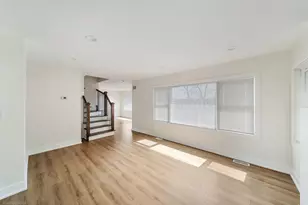 106 E 22nd St, Lombard, IL 60148 - Photo 6