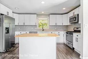 296 N Jackson Ave, Bradley, IL 60915 - Photo 4