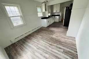 10833 Wellington St, Melrose Park, IL 60164 - Photo 6