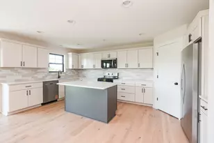 985 Spring St, Manteno, IL 60950 - Photo 18