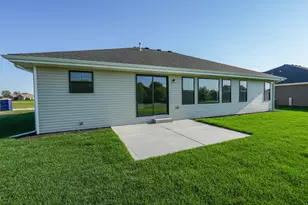985 Spring St, Manteno, IL 60950 - Photo 46