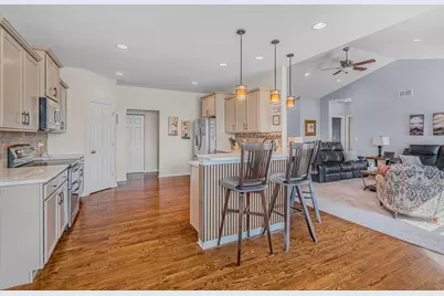 428 E Frontier Drive, Minooka, IL 60447 - Photo 10