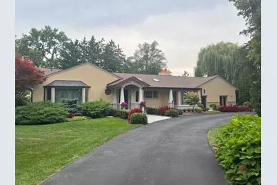 1122 S Estate Lane, Lake Forest, IL 60045 - Photo 2