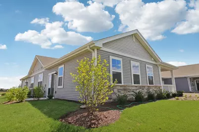 2424 Glacier Street, Pingree Grove, IL 60140 - Photo 2