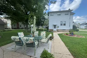 401 W 10th St, Sterling, IL 61081 - Photo 2