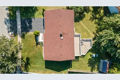 601 Derbyshire Lane, Bolingbrook, IL 60440 - Photo 4