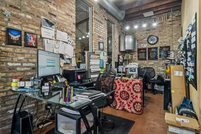 3263 W Fullerton Avenue, Chicago, IL 60647 - Photo 6