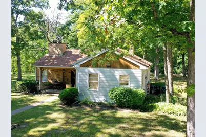 18238 W Gages Lake Road, Grayslake, IL 60030 - Photo 4