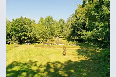 18238 W Gages Lake Road, Grayslake, IL 60030 - Photo 10