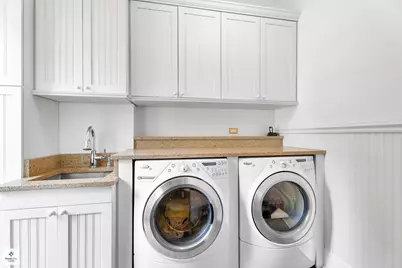 8010 Greenbriar Court, Burr Ridge, IL 60527 - Photo 30