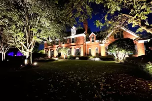 8010 Greenbriar Ct, Burr Ridge, IL 60527 - Photo 2