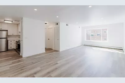 8232 Niles Center Road #202, Skokie, IL 60077 - Photo 4