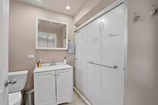 10817 S Oak Park Ave, Worth, IL 60482 - Photo 20