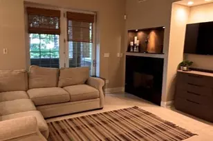 2700 Summit Dr, Glenview, IL 60025 - Photo 4