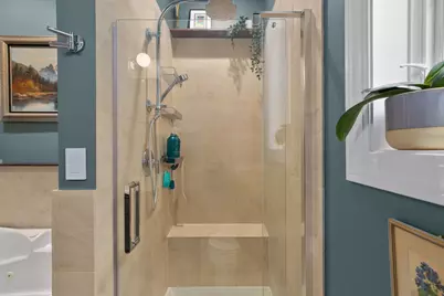 827 W Bradley Place #2E, Chicago, IL 60613 - Photo 18