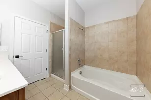 2836 Hillcrest Cir, Naperville, IL 60564 - Photo 20