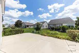 2836 Hillcrest Cir, Naperville, IL 60564 - Photo 32
