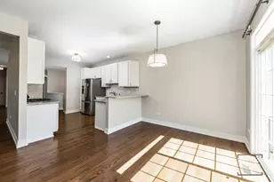 2836 Hillcrest Cir, Naperville, IL 60564 - Photo 8