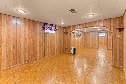 10305 S Avenue O Avenue, Chicago, IL 60617 - Photo 16