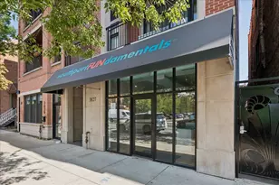 3827 N Southport Ave, Chicago, IL 60613 - Photo 1