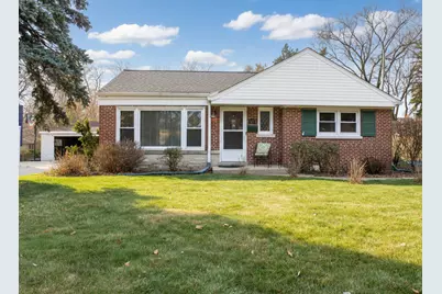 305 Maple Street, Glen Ellyn, IL 60137 - Photo 2