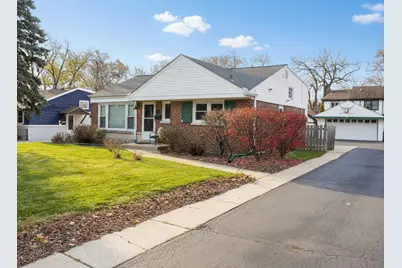 305 Maple Street, Glen Ellyn, IL 60137 - Photo 1