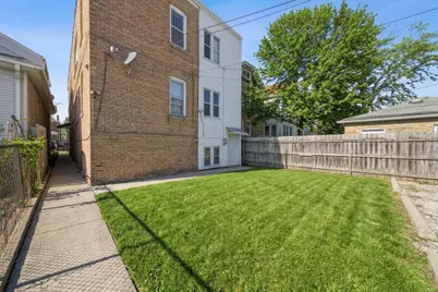 1621 S 50th Court, Cicero, IL 60804 - Photo 2