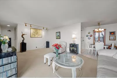 3440 N Lake Shore Drive #10B, Chicago, IL 60657 - Photo 10