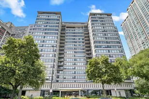 3440 N Lake Shore Dr, Chicago, IL 60657 - Photo 2