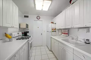 3440 N Lake Shore Dr, Chicago, IL 60657 - Photo 12