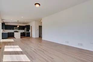 25857 W Winding Hollow Dr, Channahon, IL 60410 - Photo 4