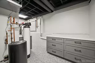 1718 Jeanette Ave, Saint Charles, IL 60174 - Photo 30