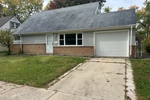 104 Walnut St, Park Forest, IL 60466 - Photo 1