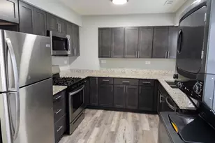 104 Walnut St, Park Forest, IL 60466 - Photo 4