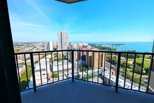 3660 N Lake Shore Dr, Chicago, IL 60613 - Photo 2