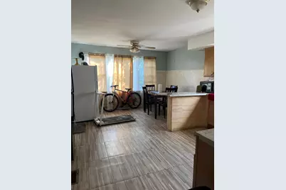 11437 S Calumet Avenue, Chicago, IL 60628 - Photo 4