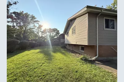 1041 Coach Road, Homewood, IL 60430 - Photo 26